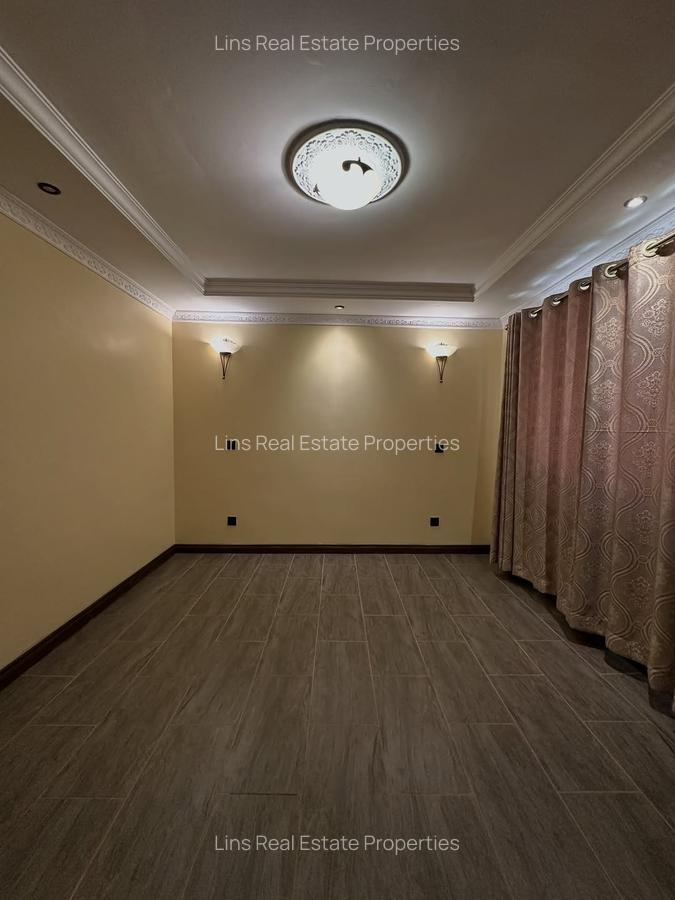 5 Bed Townhouse with En Suite in Lavington - 11