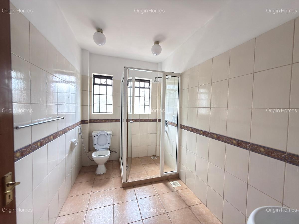 3 Bed Apartment with En Suite at Spring Valley - 12