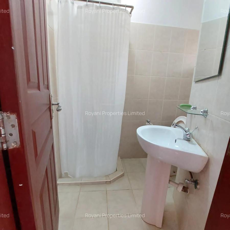 3 Bed Villa with En Suite in Kiambu Road - 4