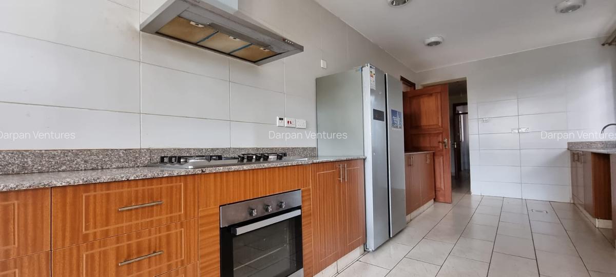 4 Bed Townhouse with En Suite in Runda - 5