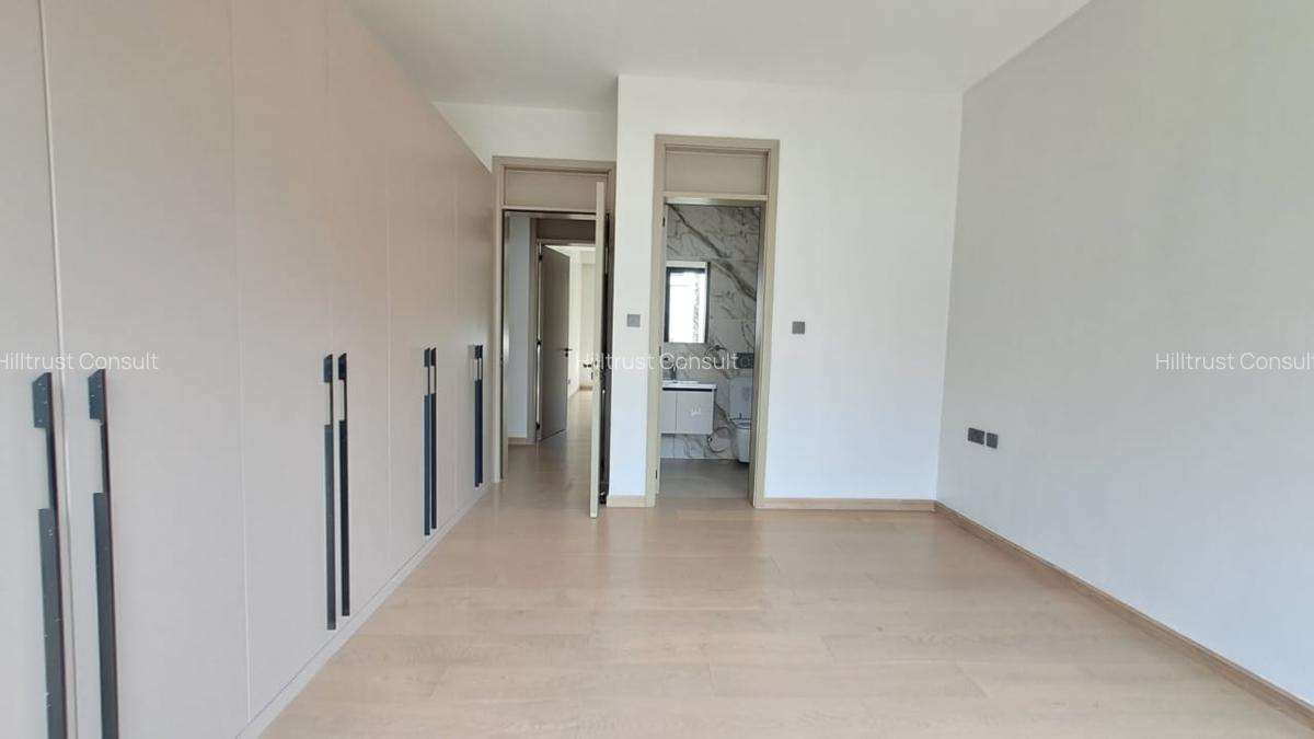 4 Bed Townhouse with En Suite in Lavington - 6