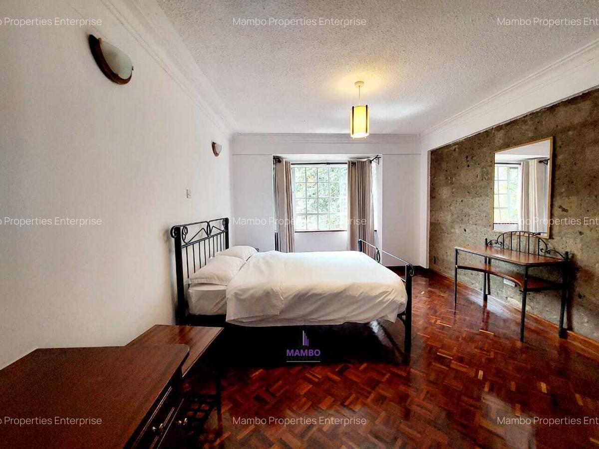 Serviced 2 Bed Apartment with En Suite at Brookside Drive - 11