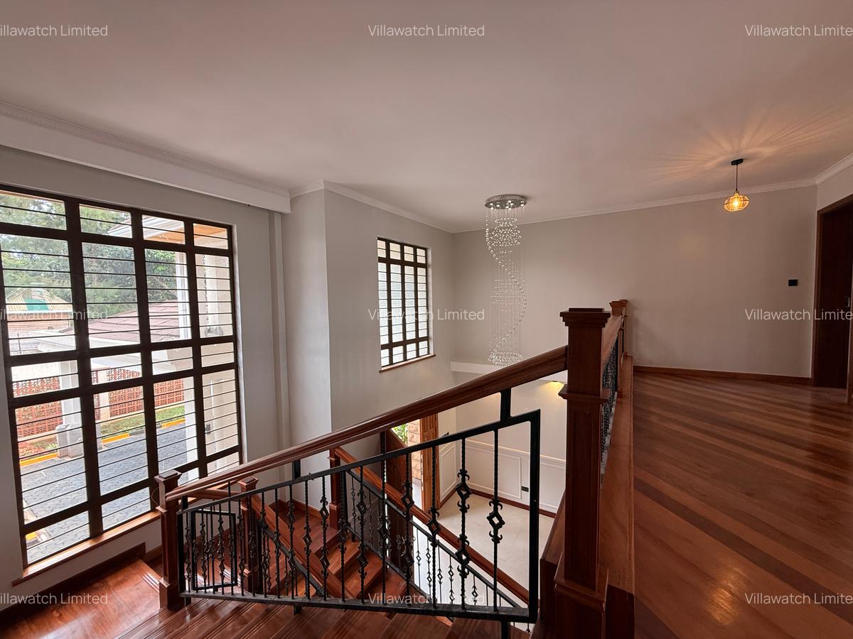 5 Bed Villa with En Suite at Mushroom Gardens Estate - 18