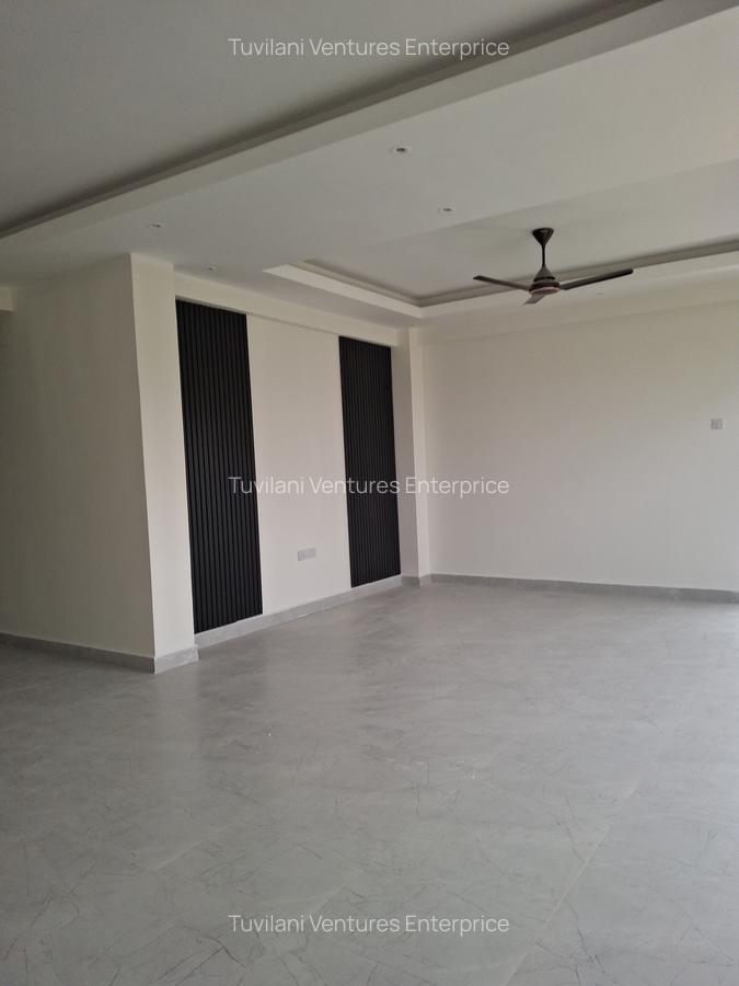 Serviced 3 Bed Apartment with Gym at Nyali Mombasa - 5