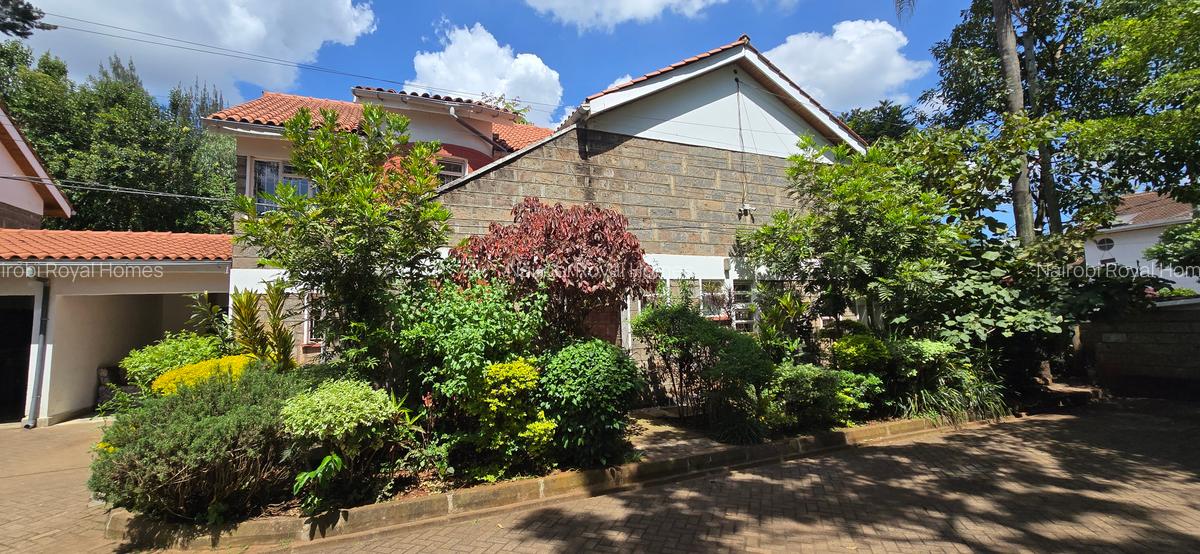 5 Bed Townhouse with En Suite at Lavington Off Gitanga - 6