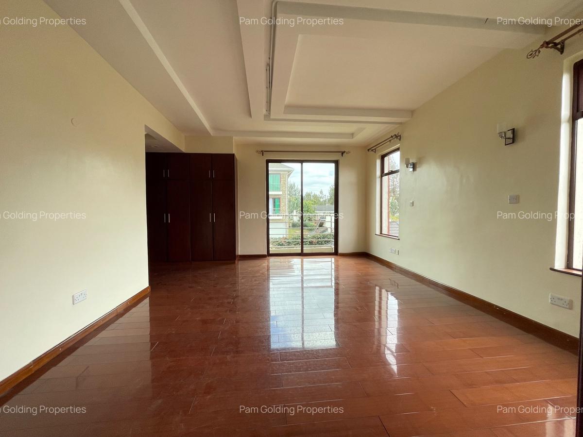 5 Bed Townhouse with En Suite in Karen - 15