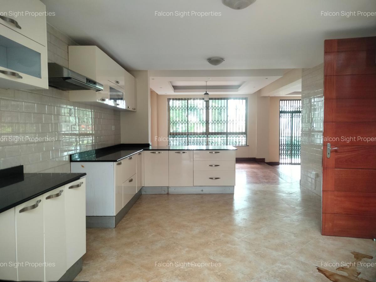 5 Bed Townhouse with Staff Quarters at Easy Access To Express - 4