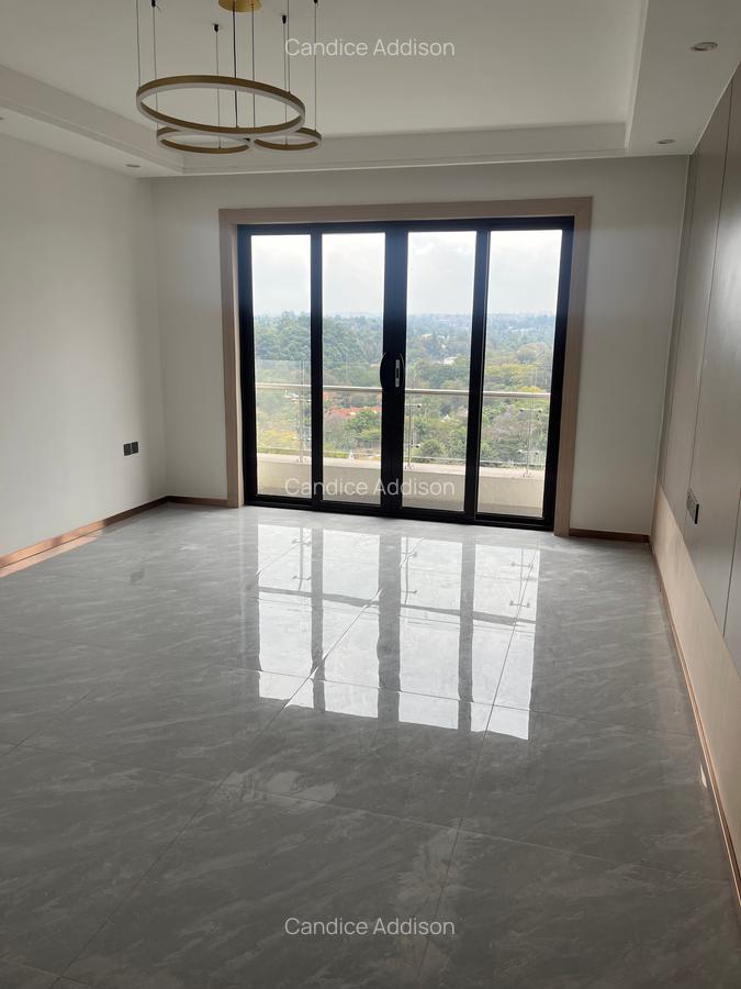 2 Bed Apartment with En Suite at Riverside Dr - 3