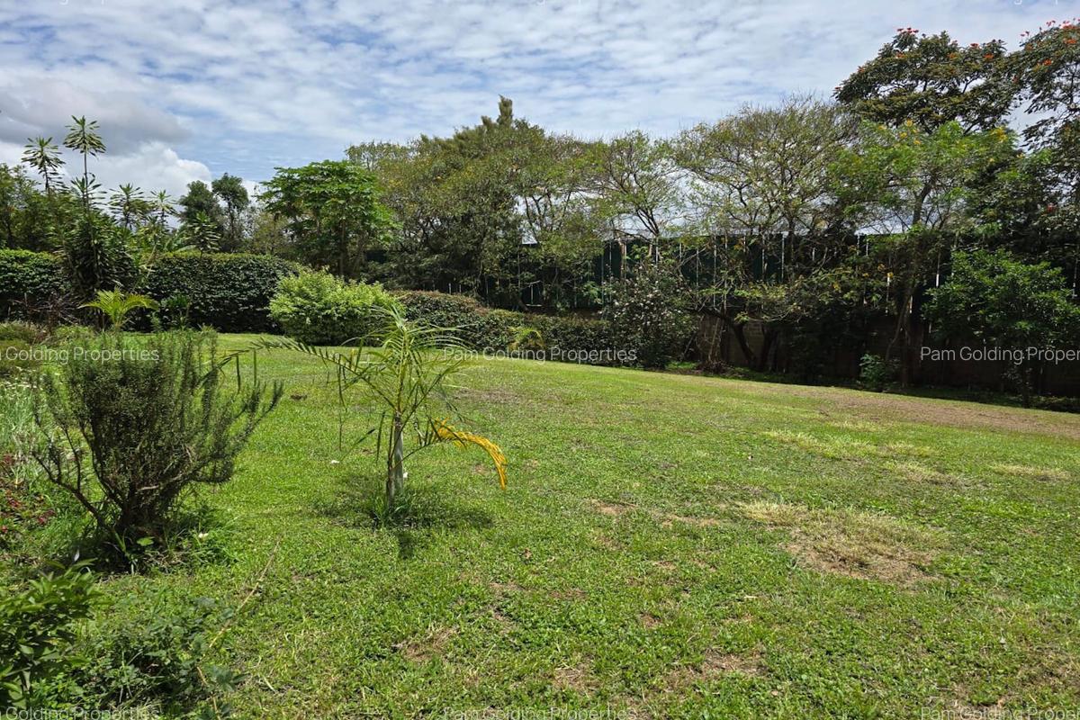 5 Bed House in Runda - 10