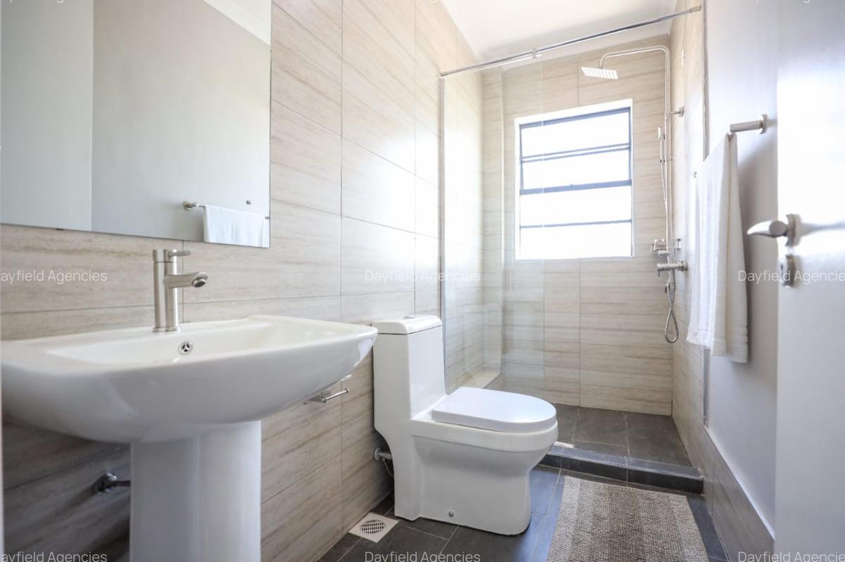 4 Bed House with En Suite in Kitengela - 9