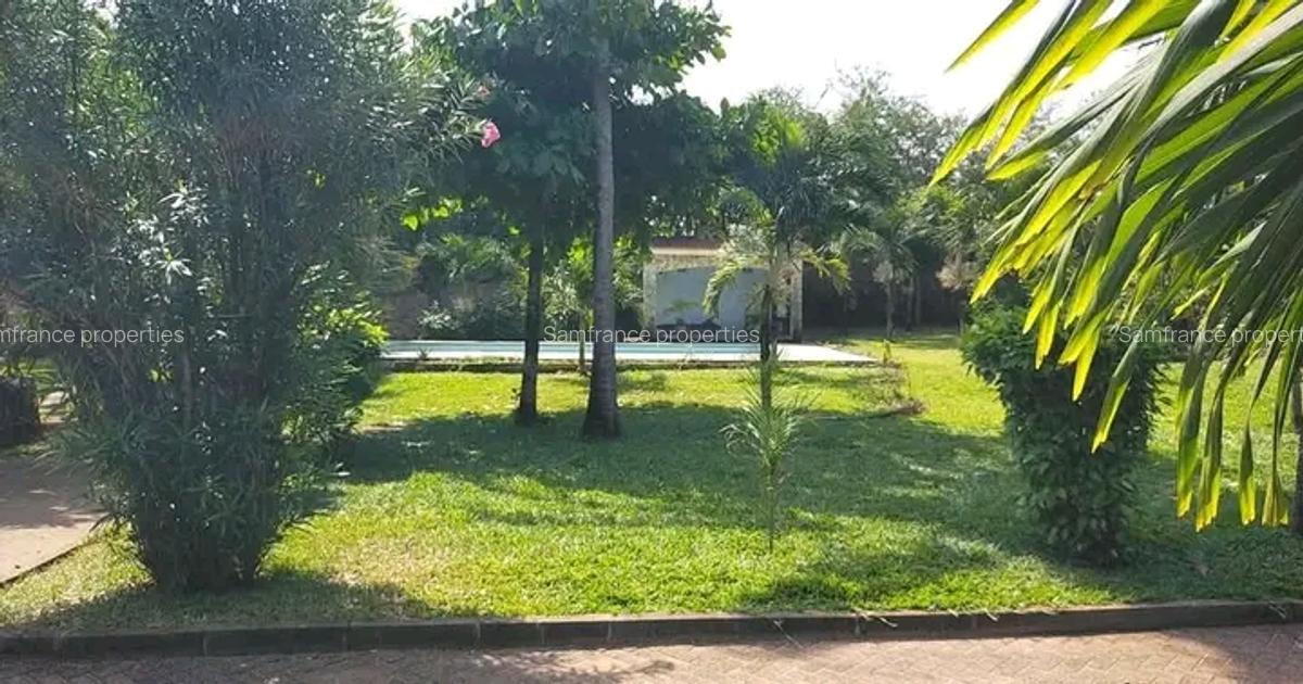 4 Bed Townhouse with Swimming Pool at Serena - 11