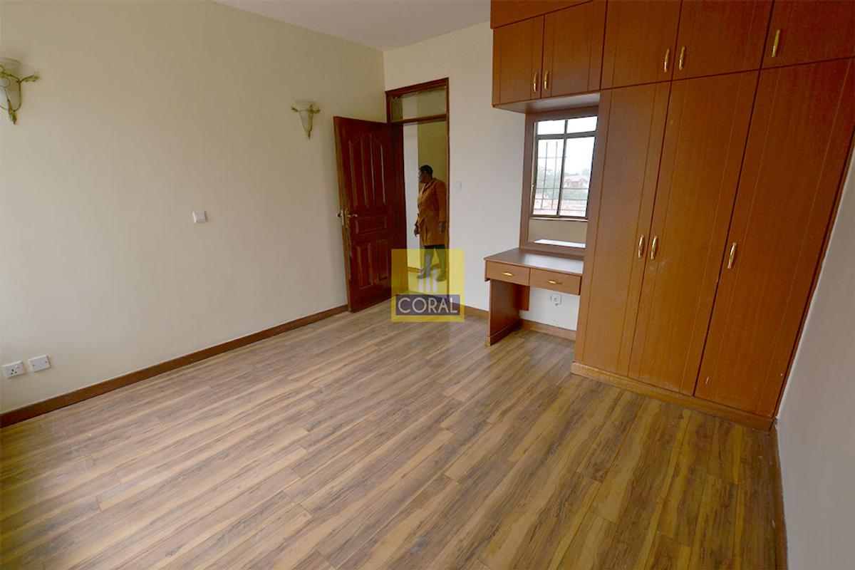 3 Bed Apartment with Swimming Pool in Kileleshwa - 12