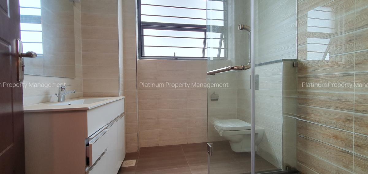 3 Bed Apartment with En Suite in Westlands Area - 16