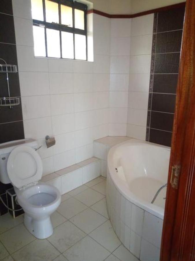 5 Bed House with En Suite at Othaya Road - 18