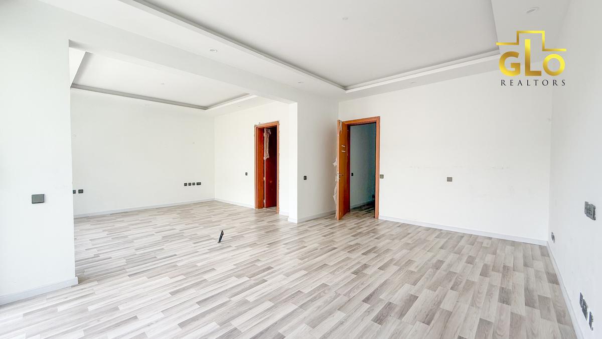 5 Bed Villa with En Suite in Lavington - 15