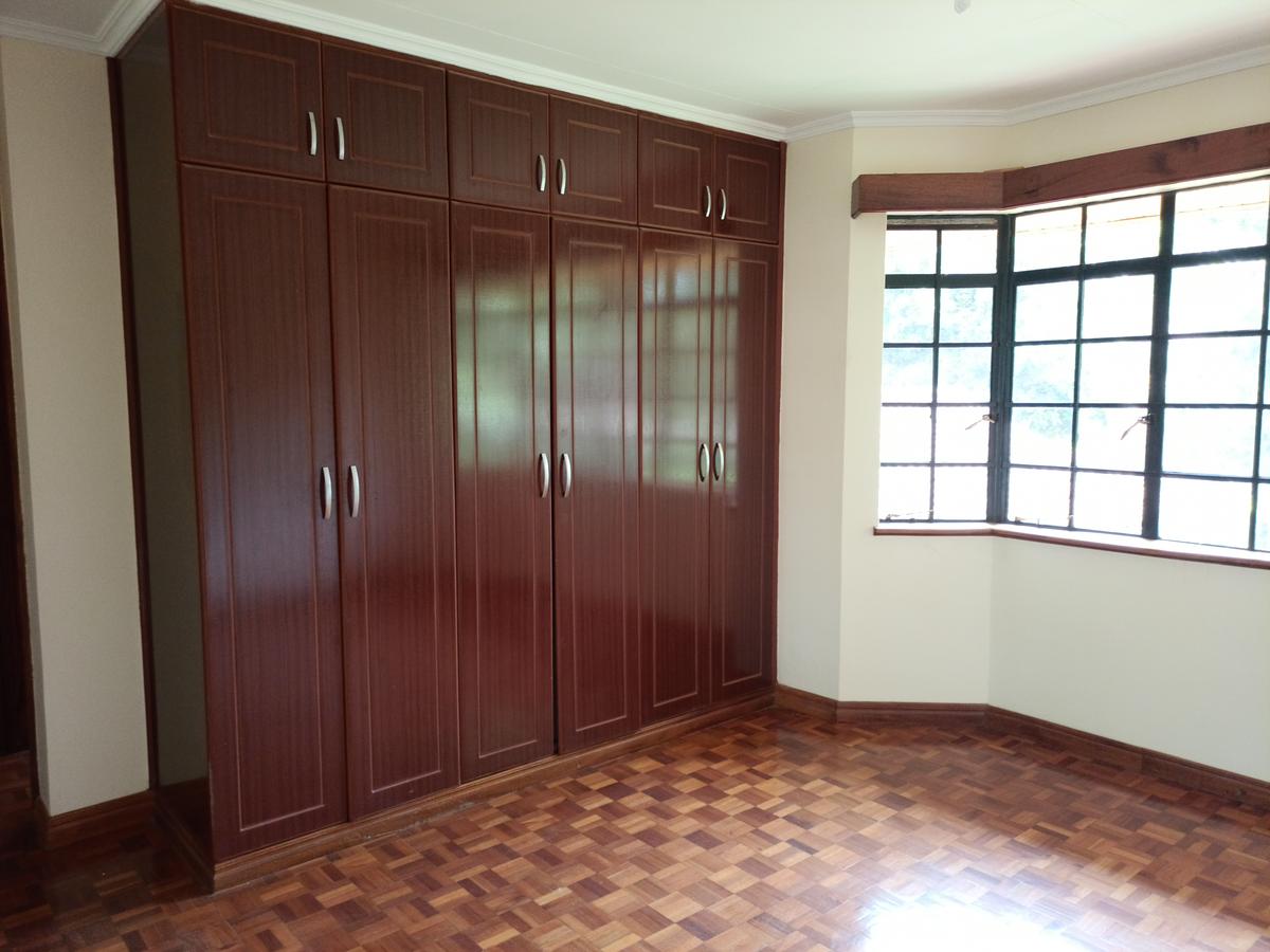 4 Bed House with En Suite at Off Runda Grove - 16