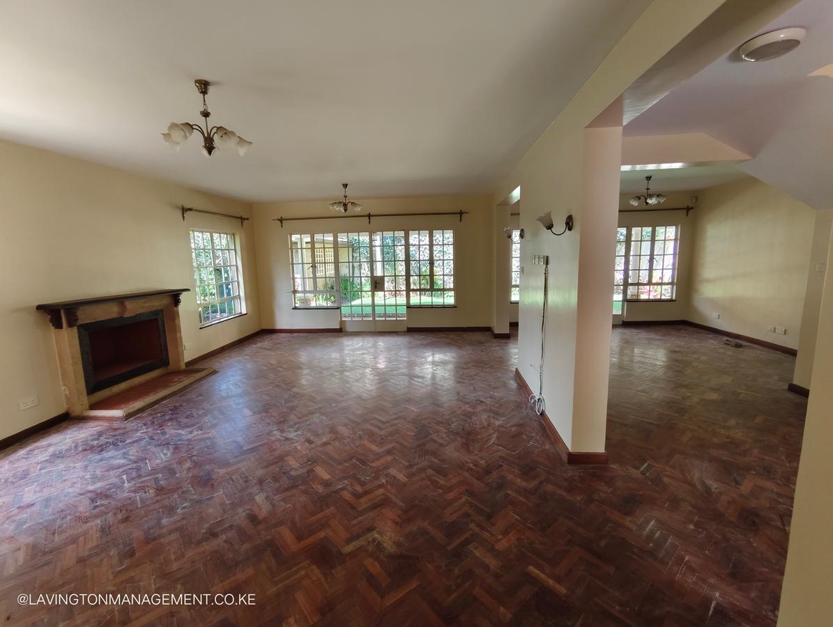 5 Bed Townhouse with En Suite at Lavington Green - 7