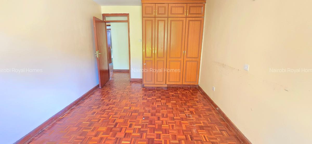 6 Bed Townhouse with En Suite at Kabasiran Avenue - 8