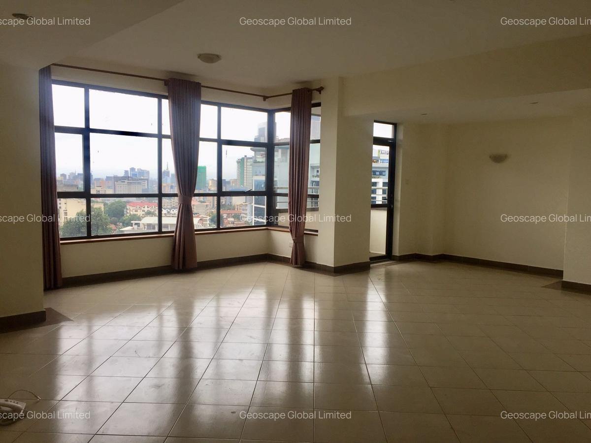 3 Bed Apartment with En Suite in Westlands Area - 11