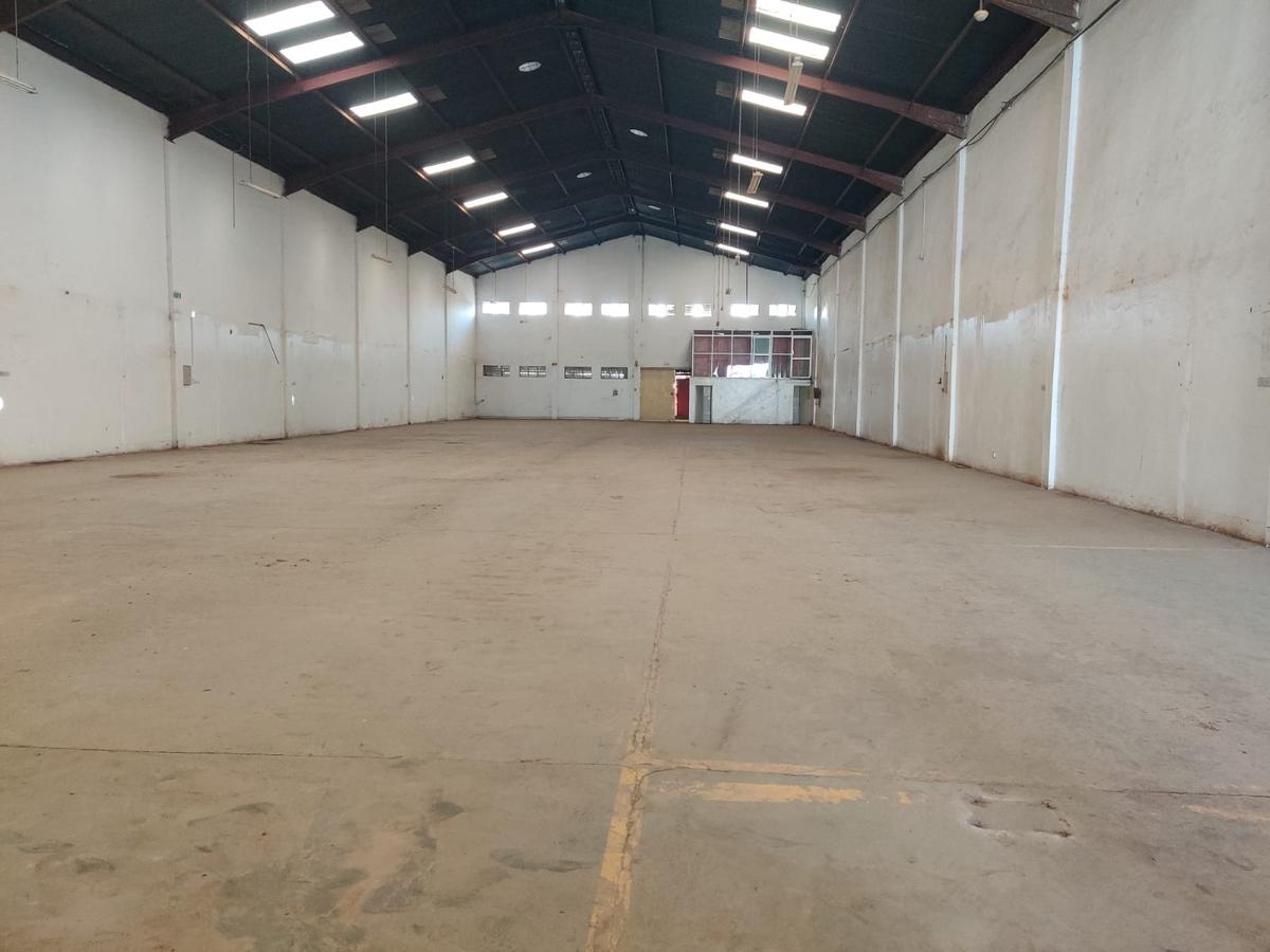 18,000 ft² Warehouse with Parking in Mombasa Road - 4