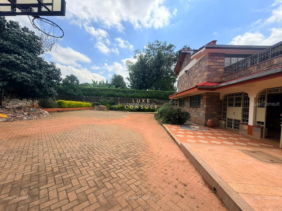 5 Bed Townhouse with En Suite in Nyari - 15
