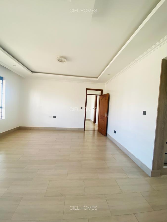 3 Bed Townhouse with En Suite at Eastern Bypass - 19