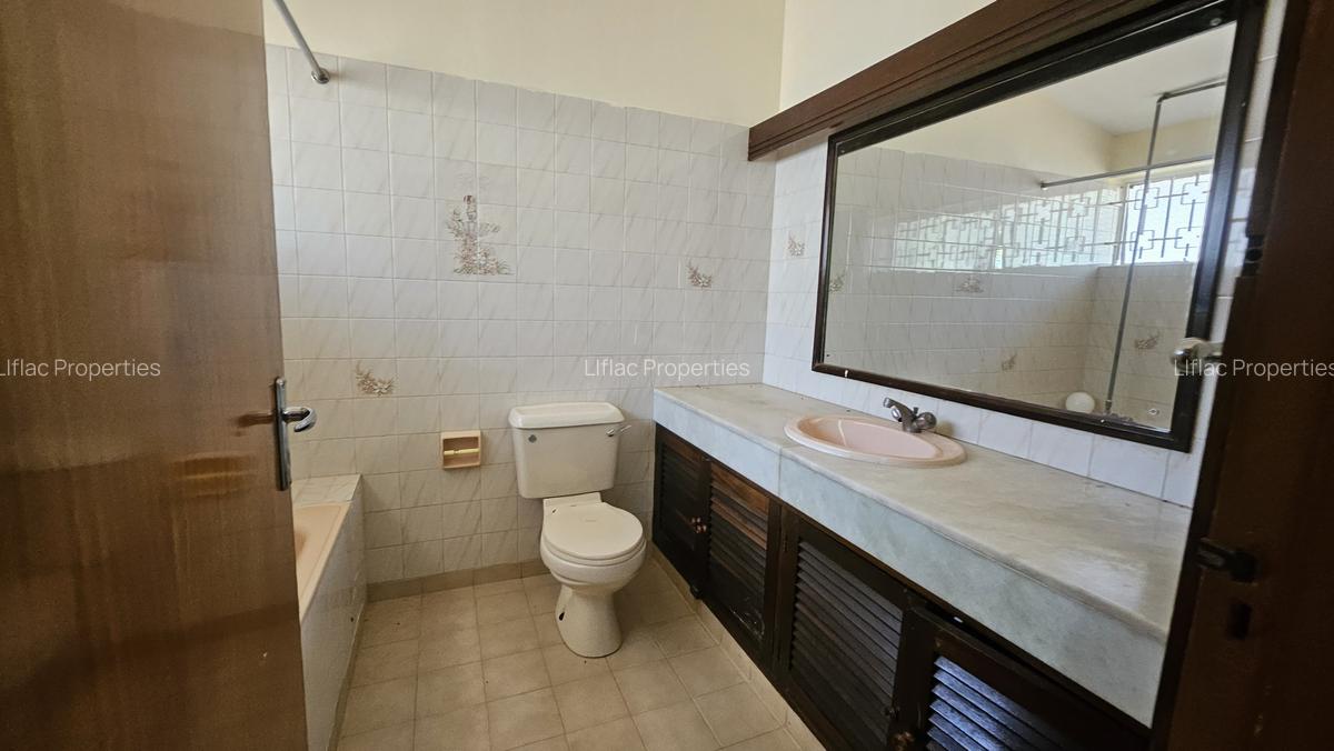 5 Bed House with En Suite in Gigiri - 10