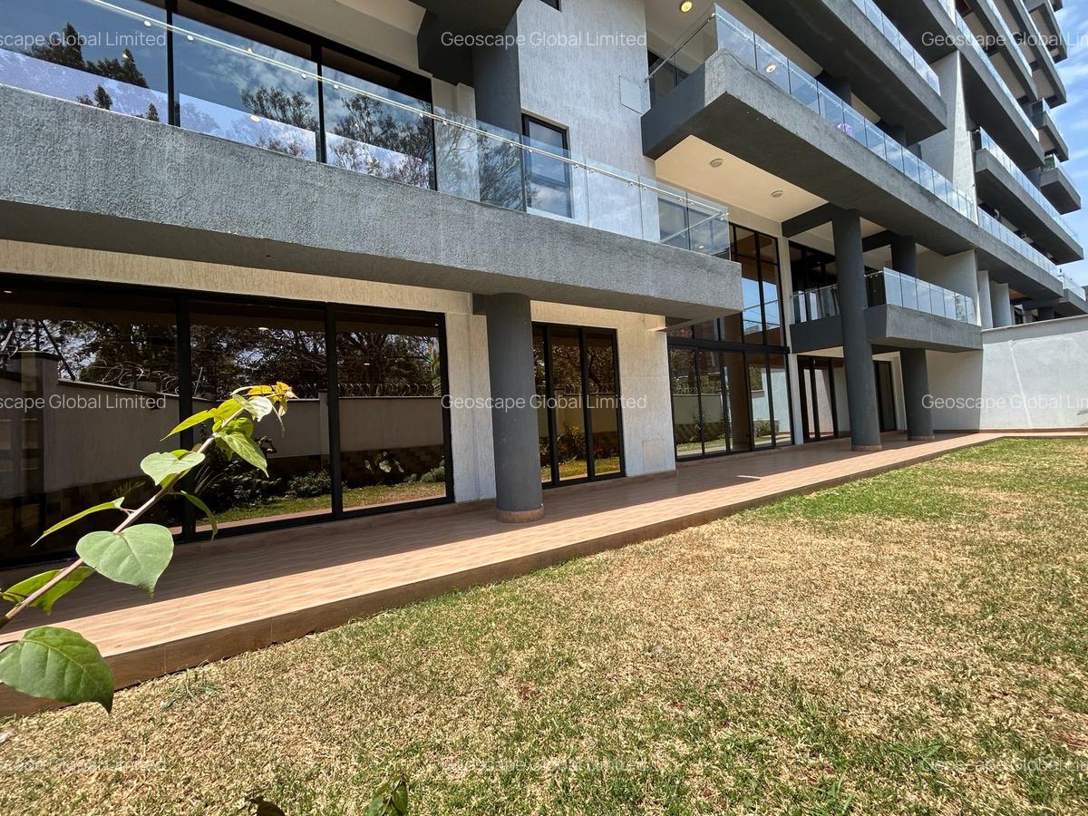 4 Bed Apartment with En Suite in Spring Valley - 1