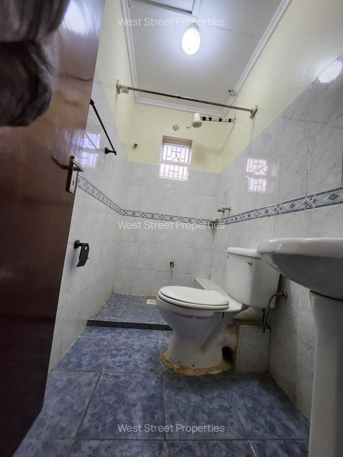 4 Bed Townhouse with En Suite in Karen - 9