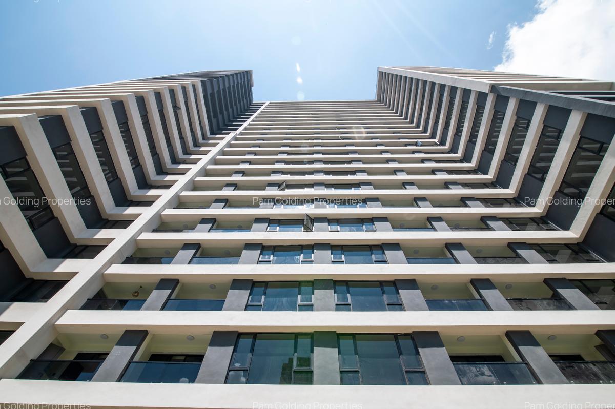 1 Bed Apartment with En Suite at Westlands Road - 2