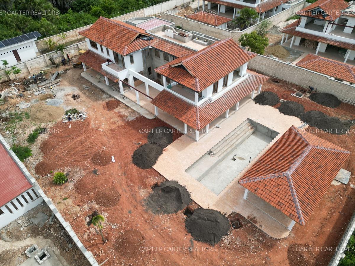 4 Bed Villa with En Suite in Diani - 3