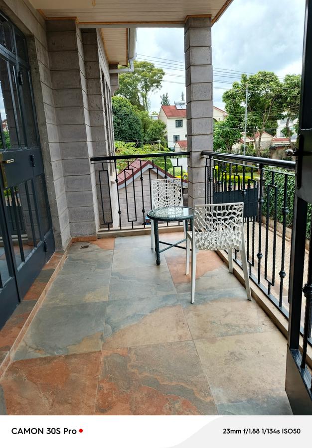Serviced 1 Bed Apartment with En Suite at Lavington - 13