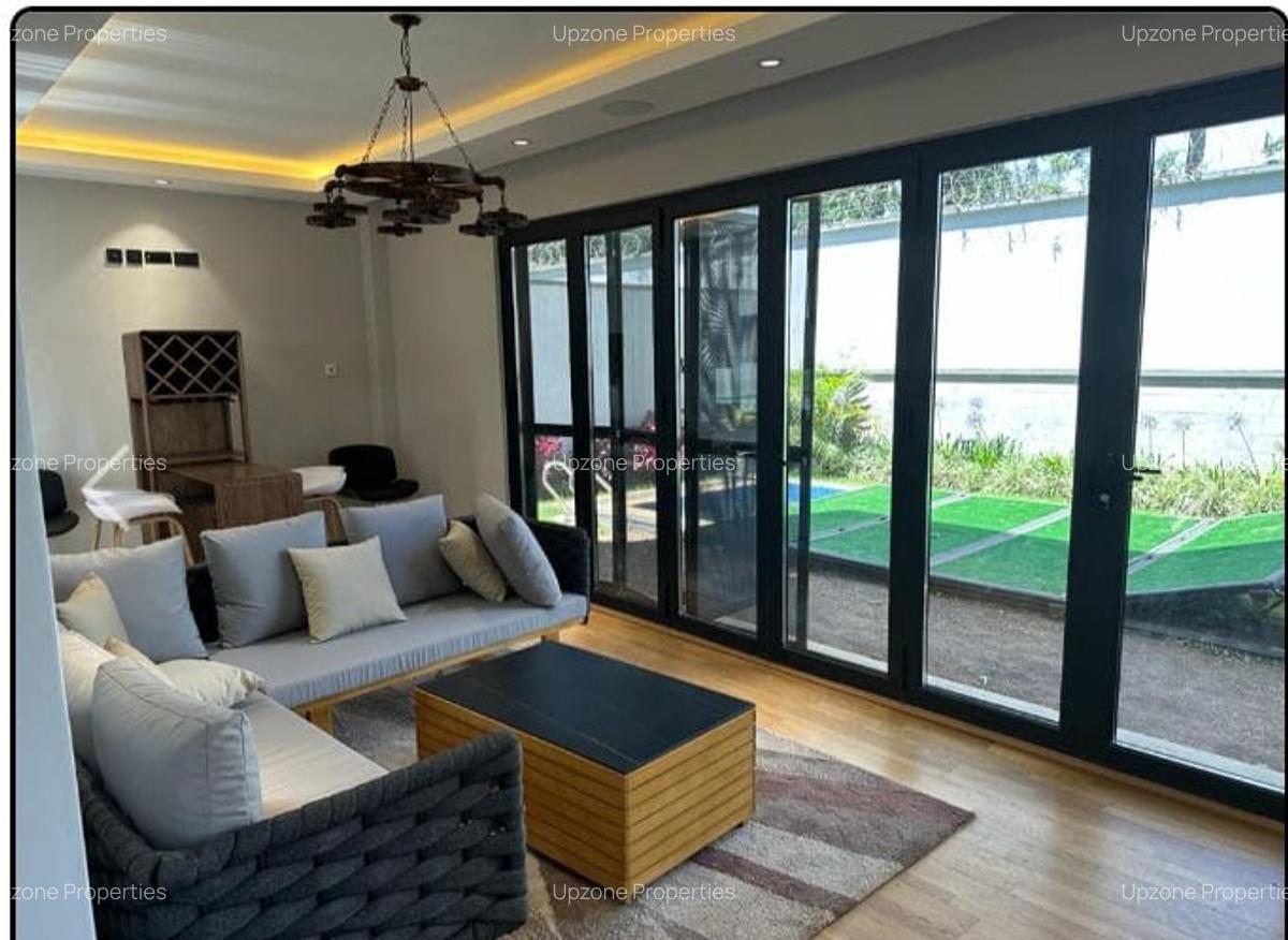 4 Bed Villa with En Suite in Lavington - 3