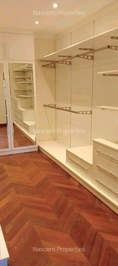 4 Bed House with En Suite in Nyari - 6