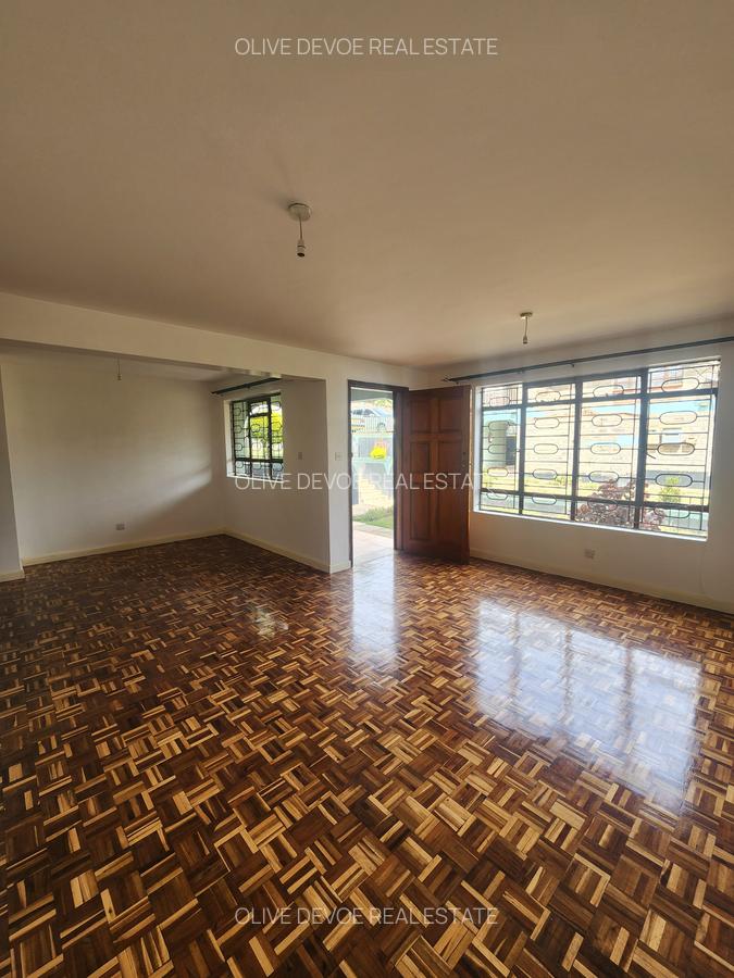 4 Bed Townhouse with En Suite in Westlands Area - 10