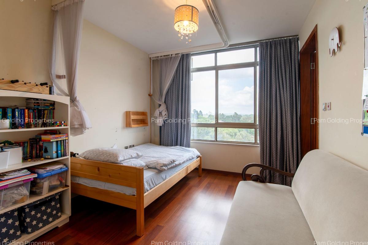 3 Bed Apartment with En Suite at 6Th Parklands - 10