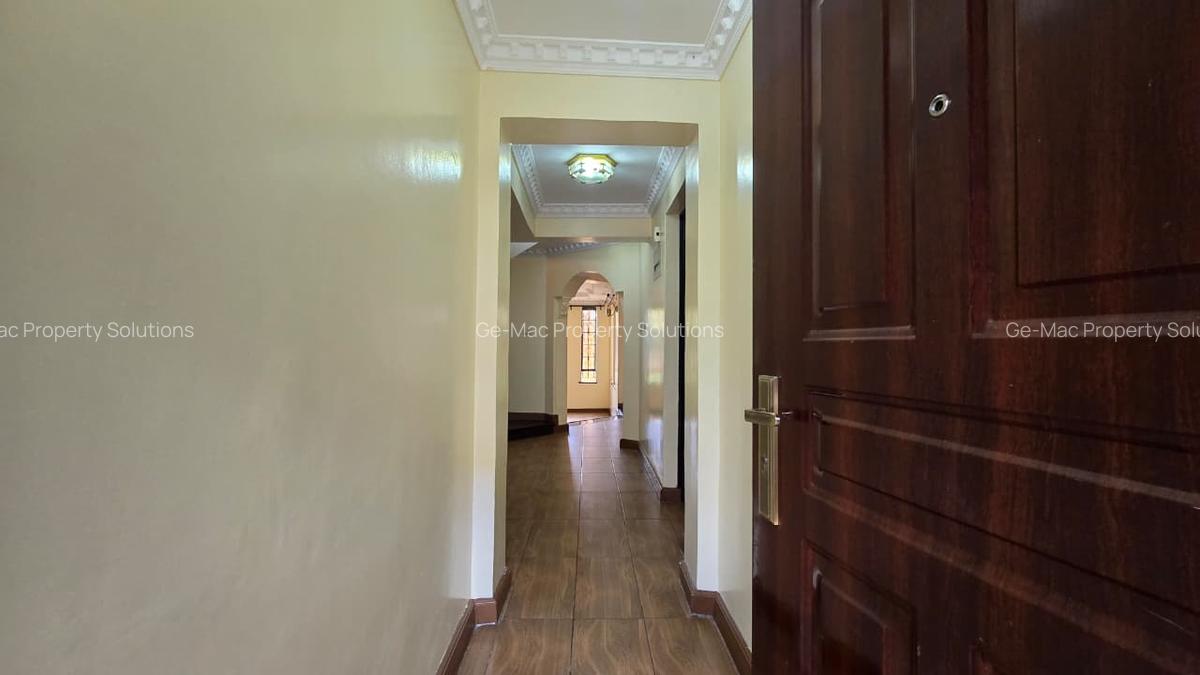 6 Bed Townhouse with En Suite in Lavington - 4