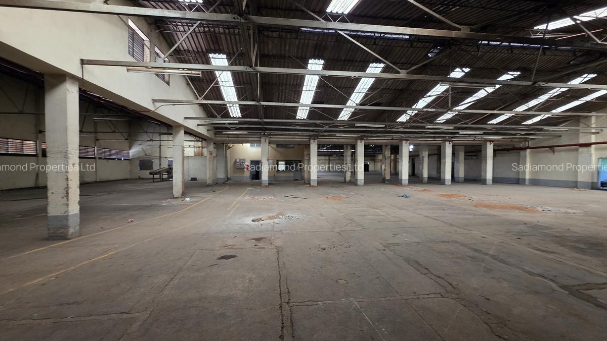 Warehouse with Parking in Mombasa Road - 4