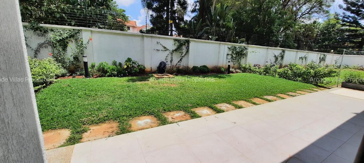 4 Bed Townhouse with En Suite in Lavington - 16