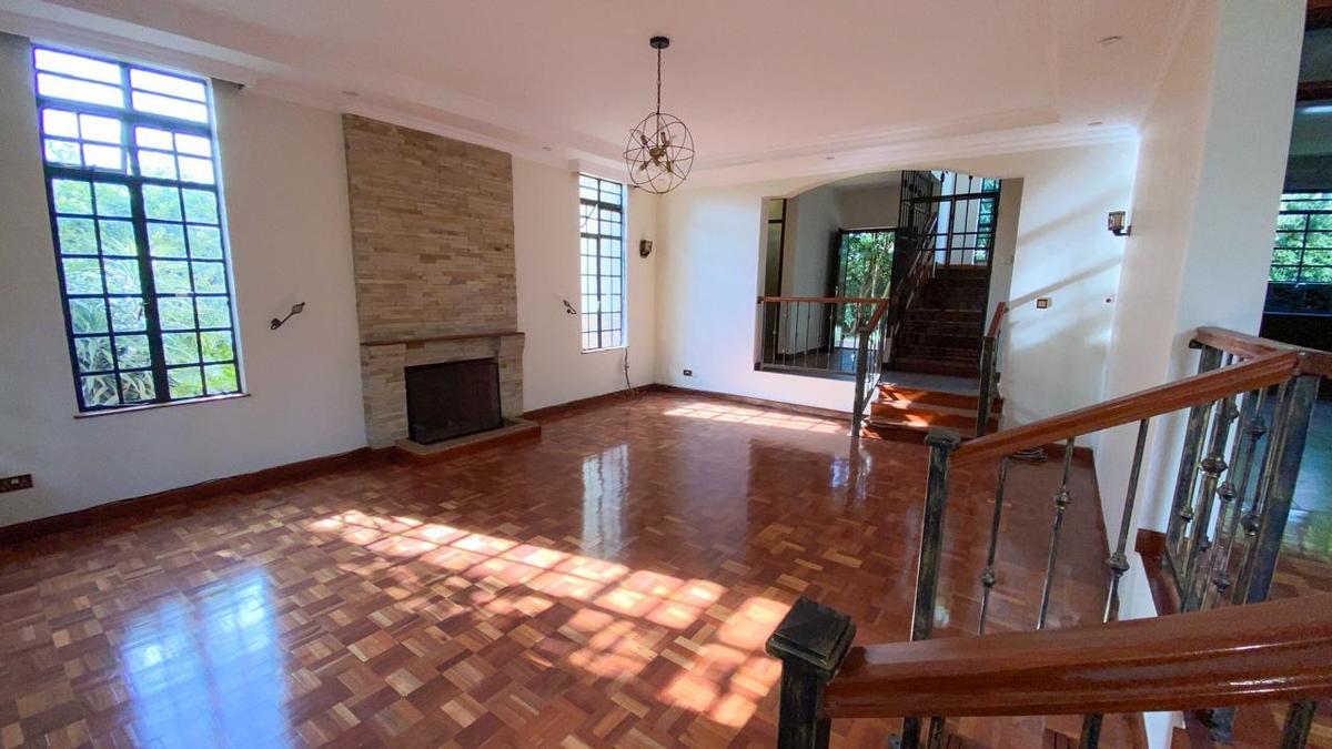 5 Bed Townhouse with En Suite in Rosslyn - 11