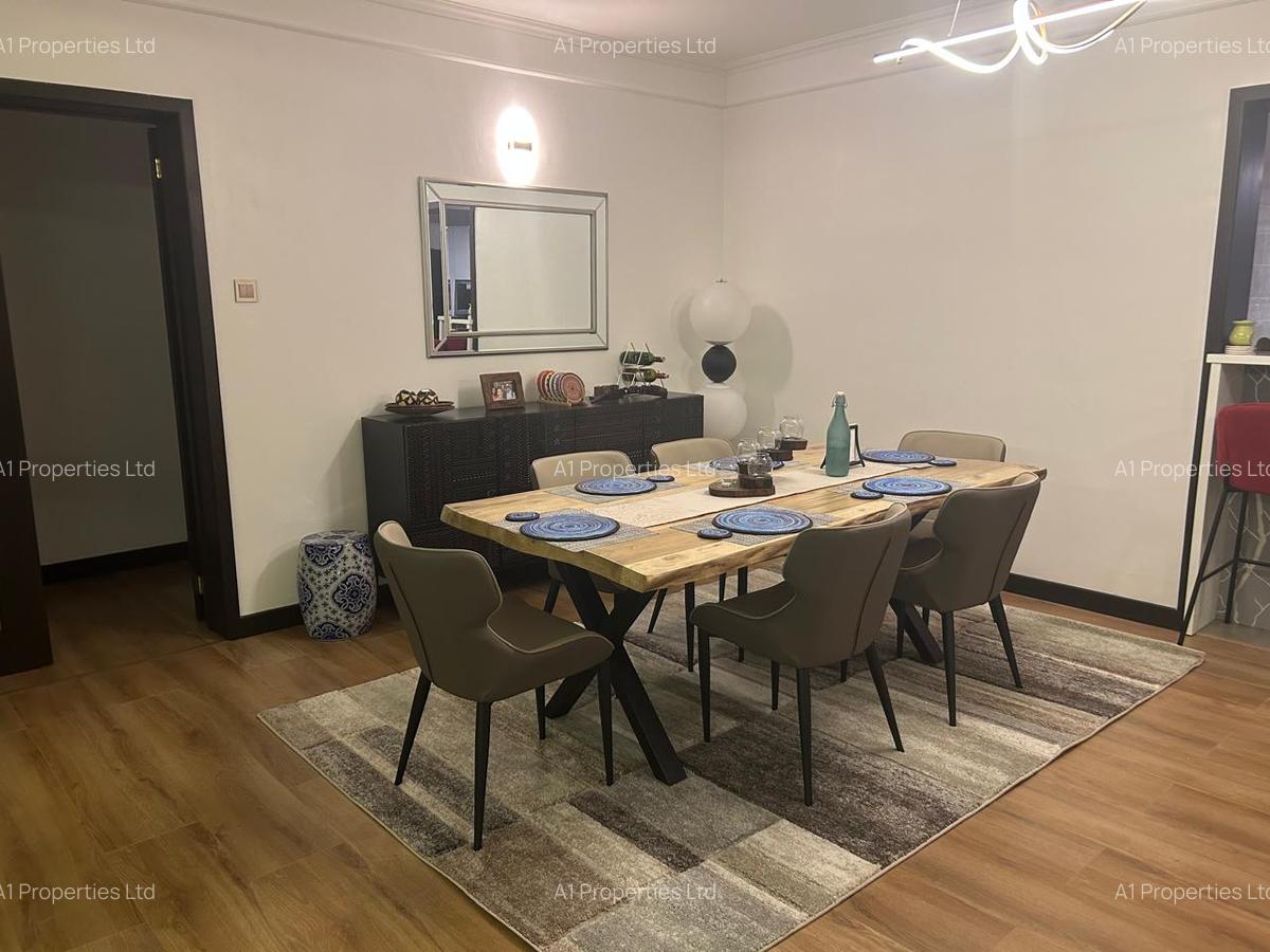 3 Bed Apartment with En Suite in Riverside - 10