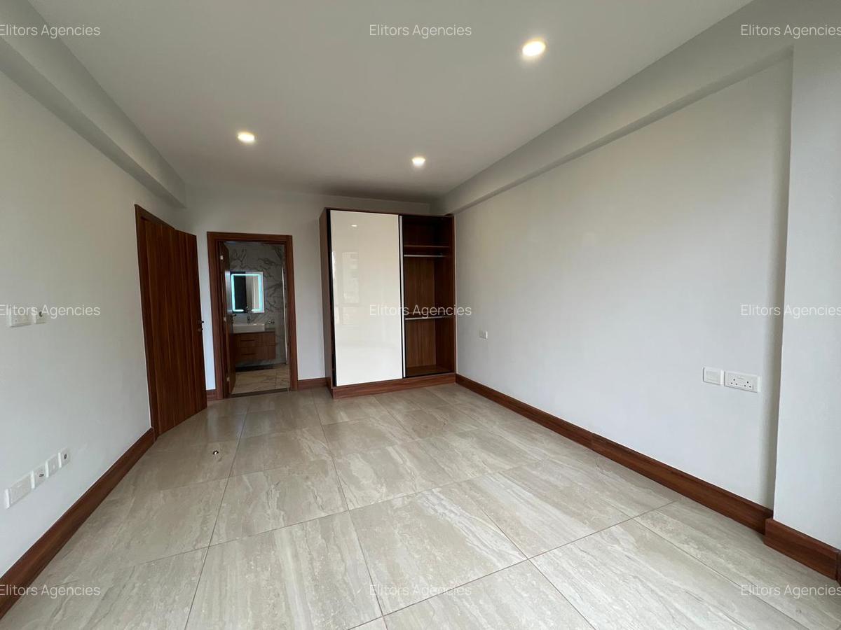 3 Bed Apartment with En Suite at Raphta Road - 9