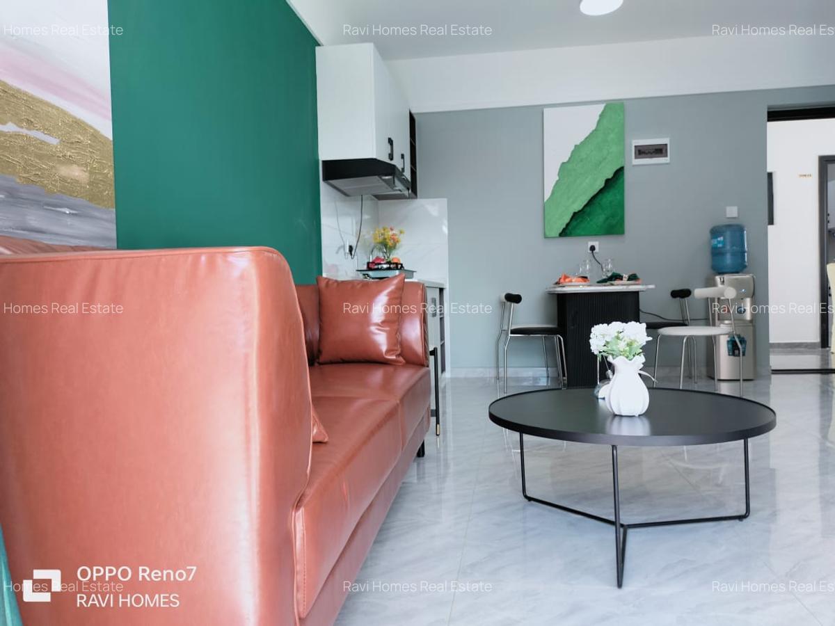 Studio Apartment with Swimming Pool at Wanyee Rd - 12