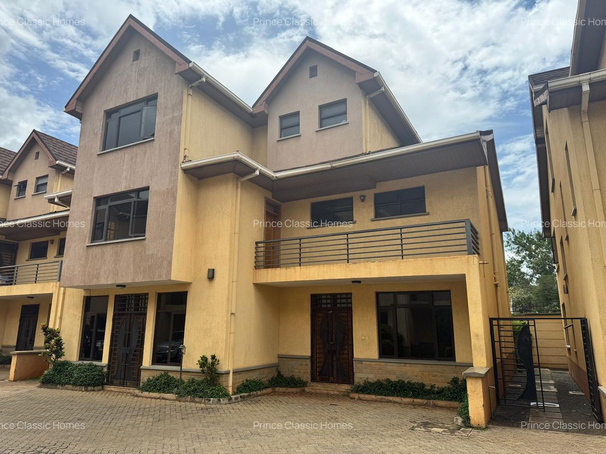 5 Bed Townhouse with En Suite in Lavington - 2