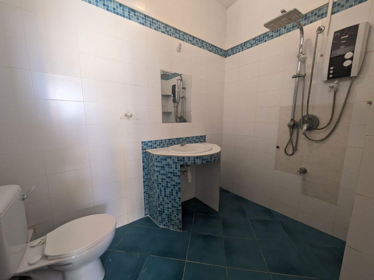 4 Bed Apartment with En Suite in Kizingo - 11