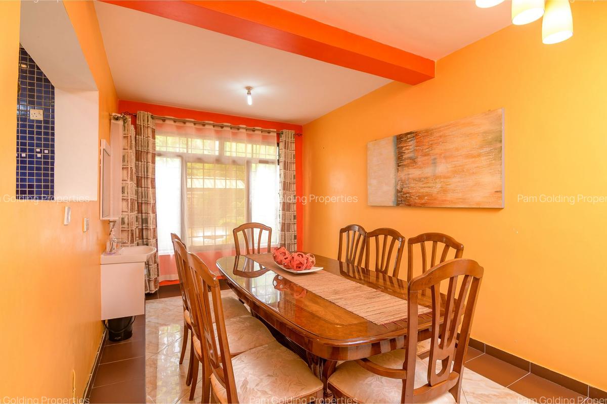 5 Bed Townhouse with Garden in Nyali Area - 3