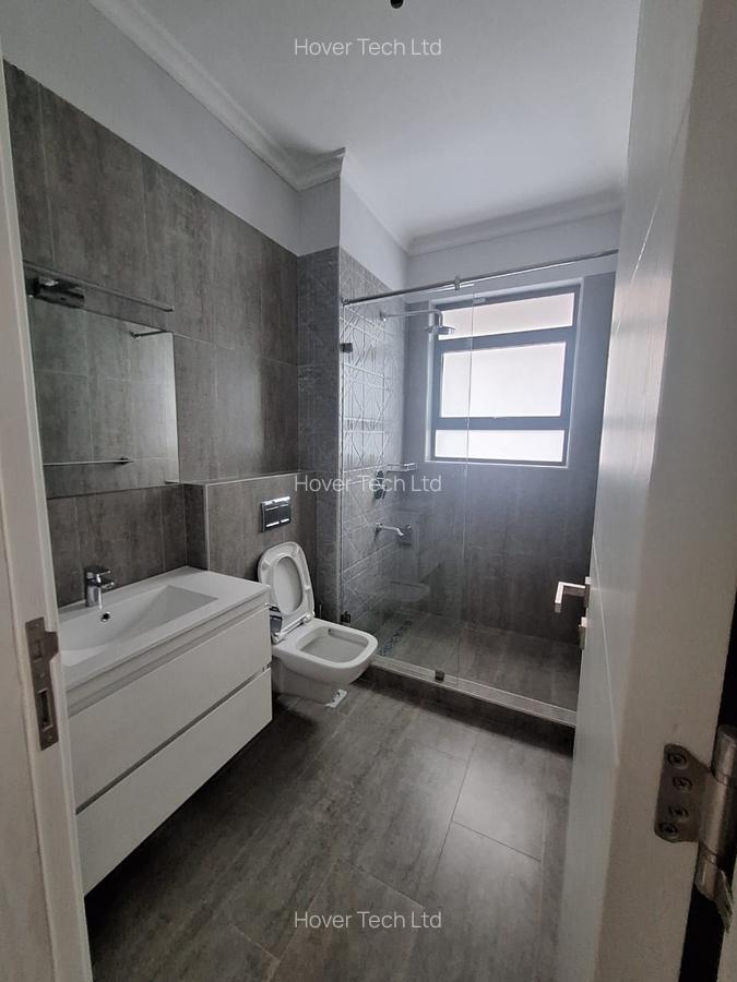 5 Bed Townhouse with En Suite in Runda - 13