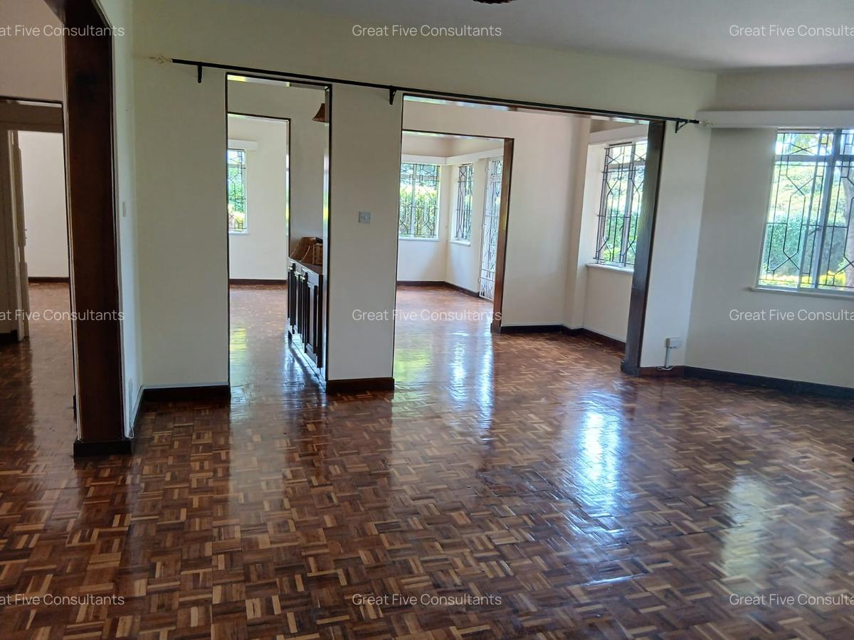 5 Bed Villa with En Suite in Gigiri - 6