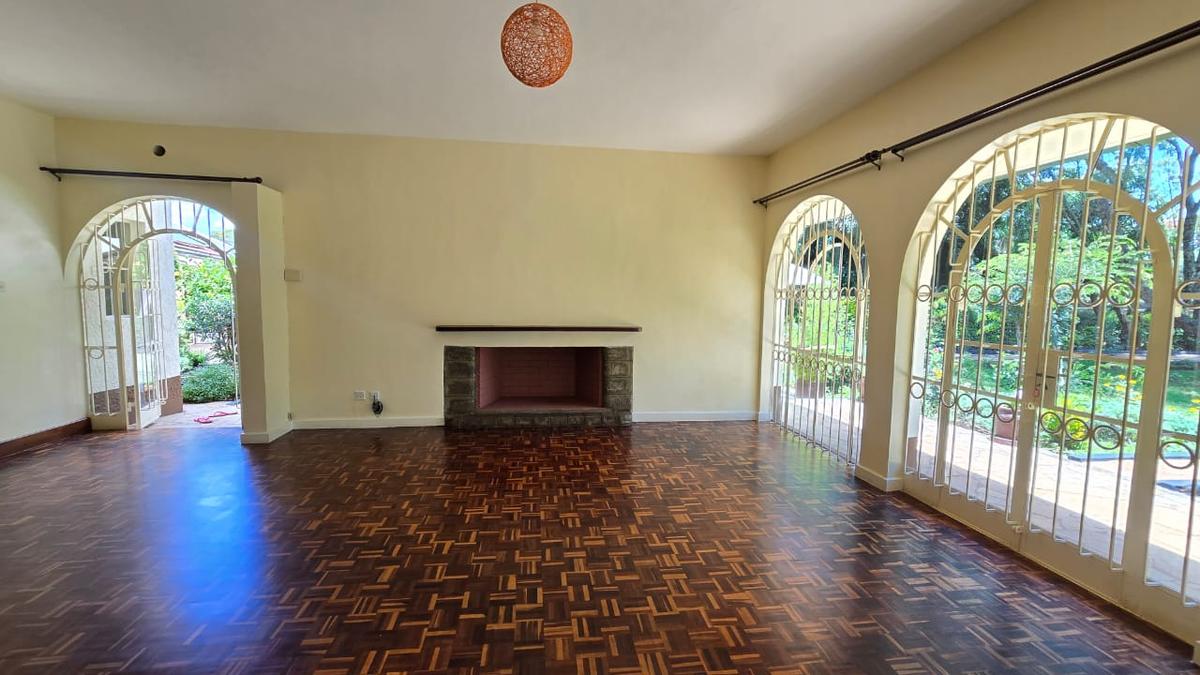 4 Bed House with En Suite in Gigiri - 5