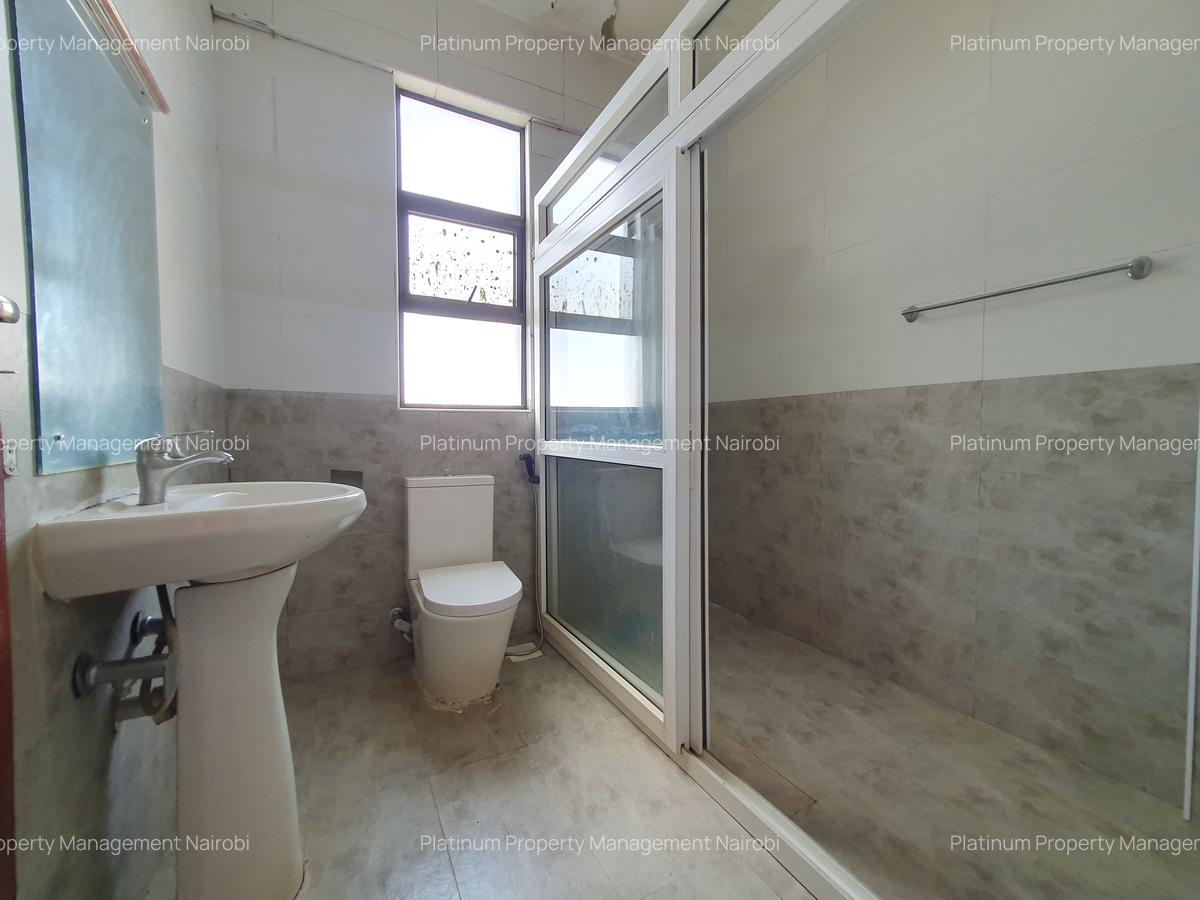 3 Bed Apartment with En Suite in Parklands - 6